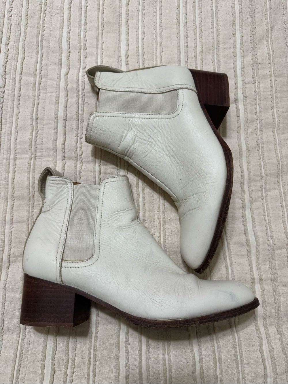 rag & bone White Leather Chelsea Booties with Stacked Heel Size 37
